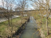 Ansbach: Fränkische Rezat im Bereich des Brückenzenters