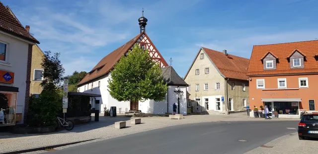 Hollfeld_Spitalplatz